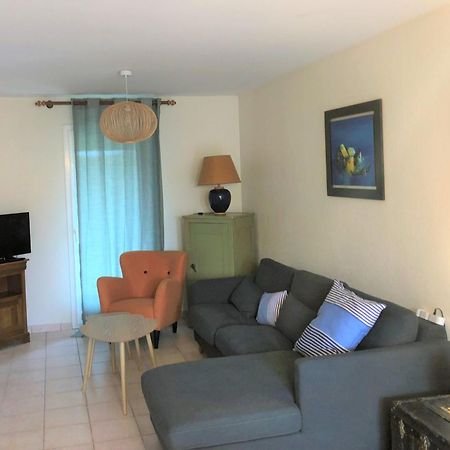 Agreable Maison Ensoleillee Avec Jardin Arbore Villa Le Château-dʼOléron Exterior foto