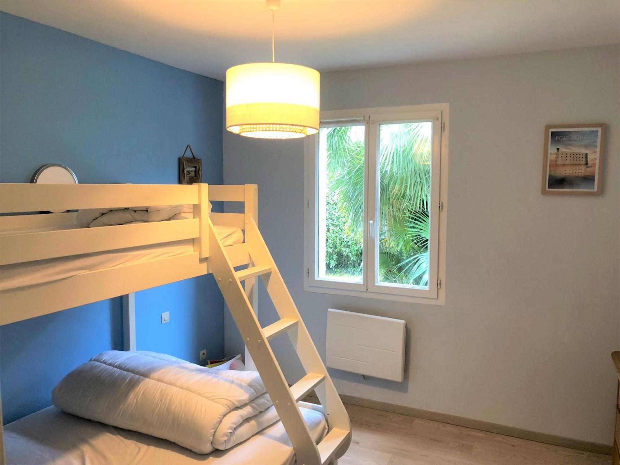 Agreable Maison Ensoleillee Avec Jardin Arbore Villa Le Château-dʼOléron Exterior foto